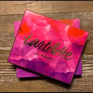 Tarte Tartelette 2 In Bloom eyeshadow palette